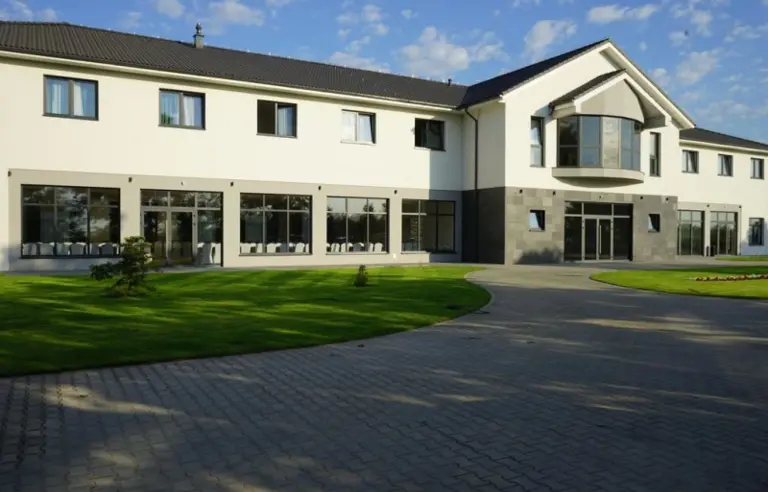 Hotel Art Cafe - photo 1