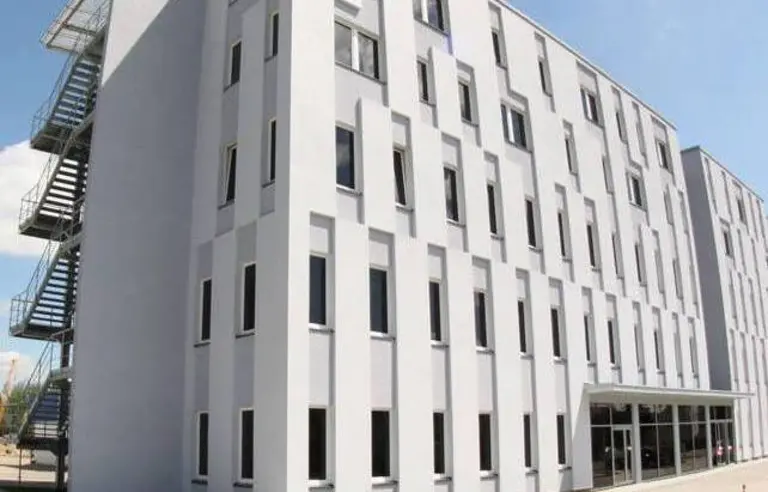 Hotel Safir - ZAMKNIĘTY - zdjęcie 1