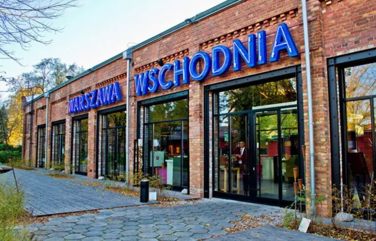 Warszawa Wschodnia by Mateusz Gessler - photo 1