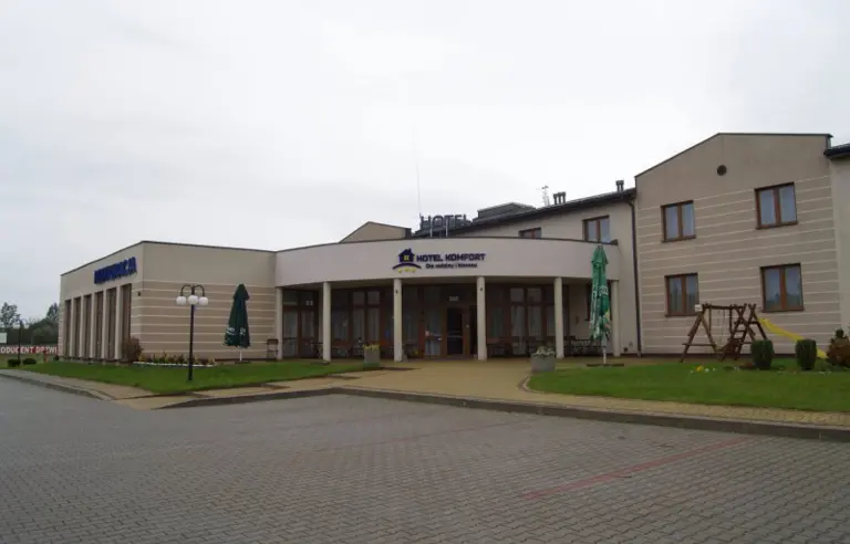 Hotel Komfort - zdjęcie 1