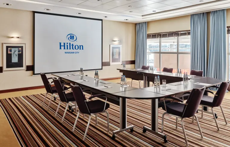 Hilton Warsaw City (dawniej Hilton Warsaw Hotel & Convention Centre) - zdjęcie 1