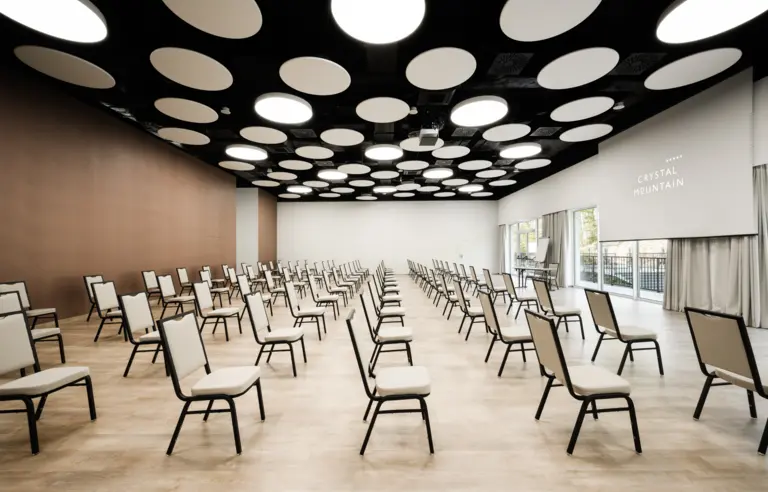 Hotel Crystal Mountain - photo 1