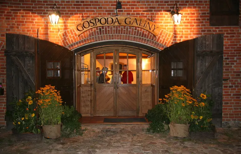 Wejście do Gospody