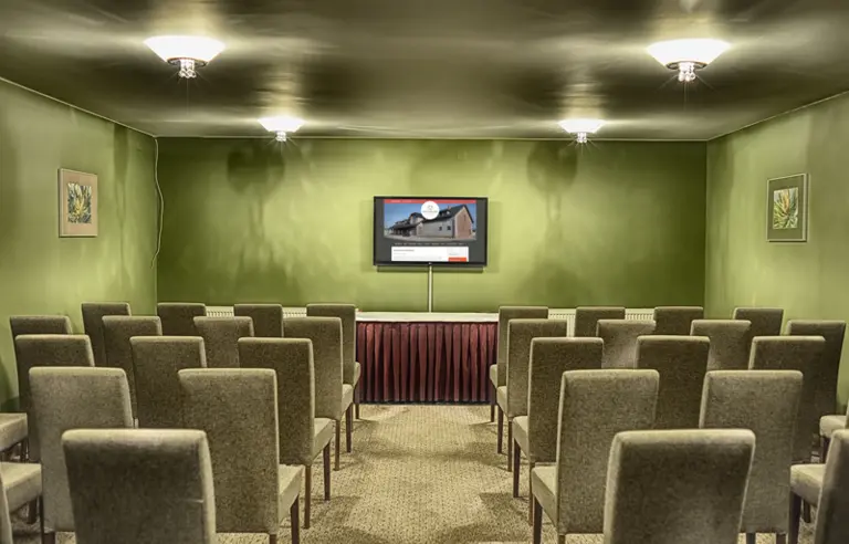 Hotel pod Szyszkami Nowa Obra - zdjęcie 1