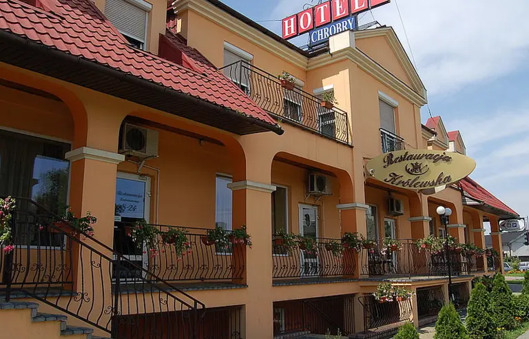 Hotel Chrobry- ZAMKNIĘTE - zdjęcie 1