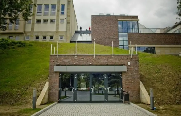 Centrum Dziedzictwa Szkła Krosno - photo 1