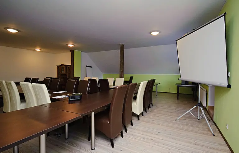 Hotel Trzy Stawy - OBIEKT ZAMKNIĘTY - zdjęcie 1