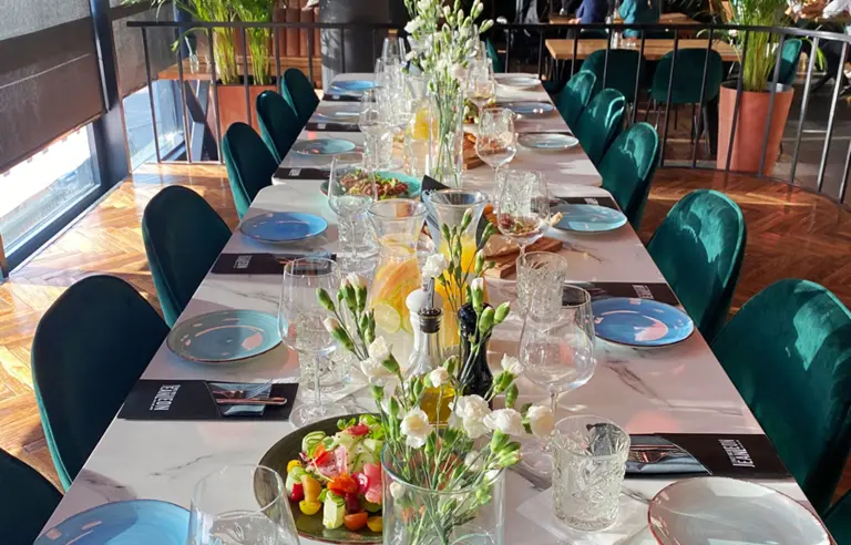 Dzień i Noc Hala Mirowska - zdjęcie 1