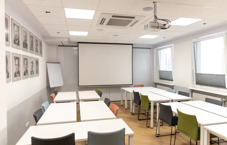 Sale szkoleniowe PTE - zdjęcie 1