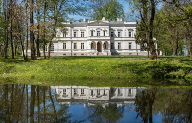 Pałac Boglewice - zdjęcie 1