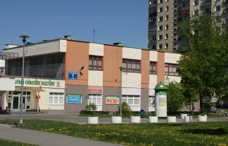 Bielański Ośrodek Kultury - photo 1