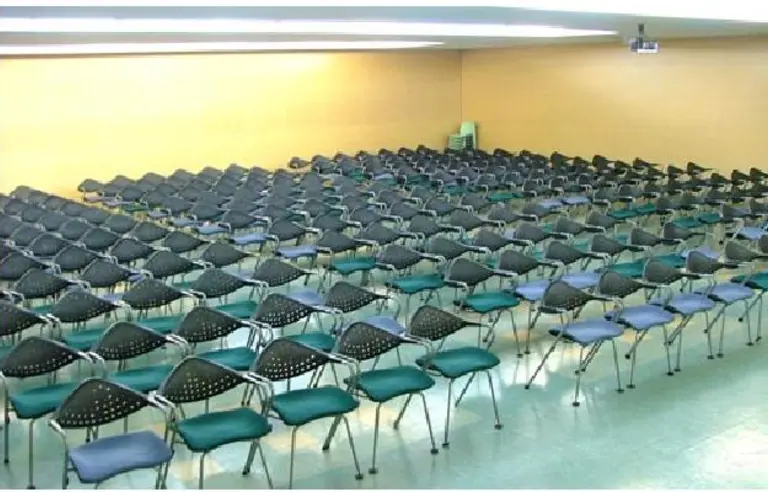 Ośrodek Sportu i Rekreacji Dzielnicy Śródmieście - zdjęcie 1