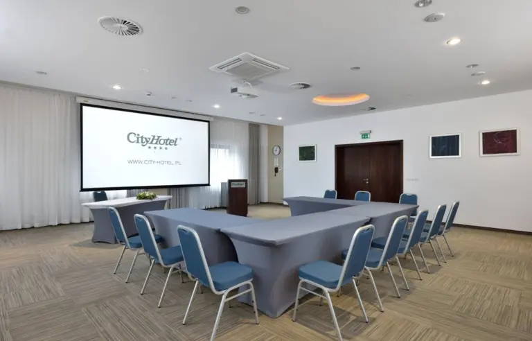 Sala C -ustawienie szkolne