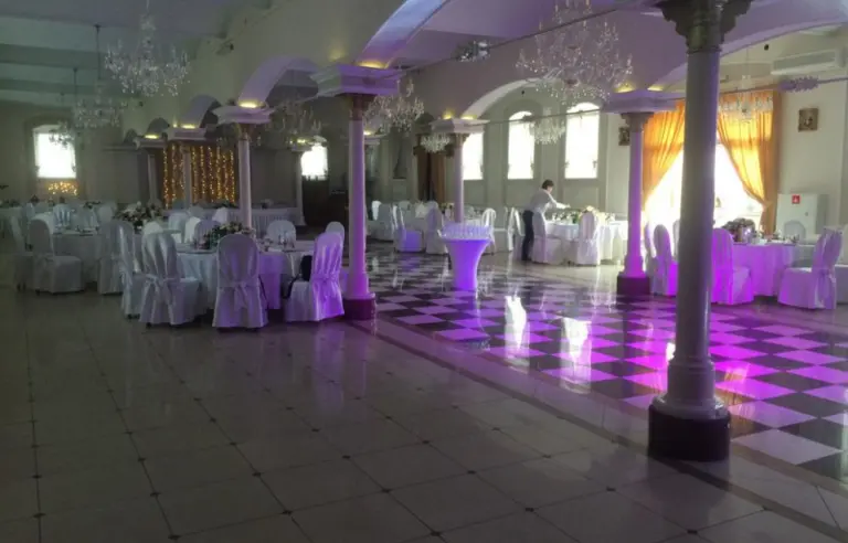 Dwór Hubertus - photo 1