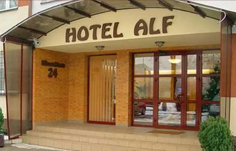 Hotel Alf - zdjęcie 1