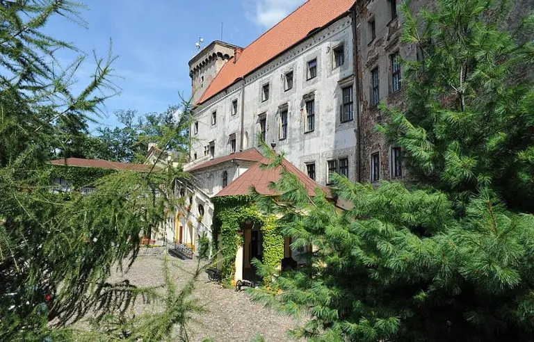 Centrum Usług Hotelowo-Turystycznych ZAMEK Otmuchów szkolenia