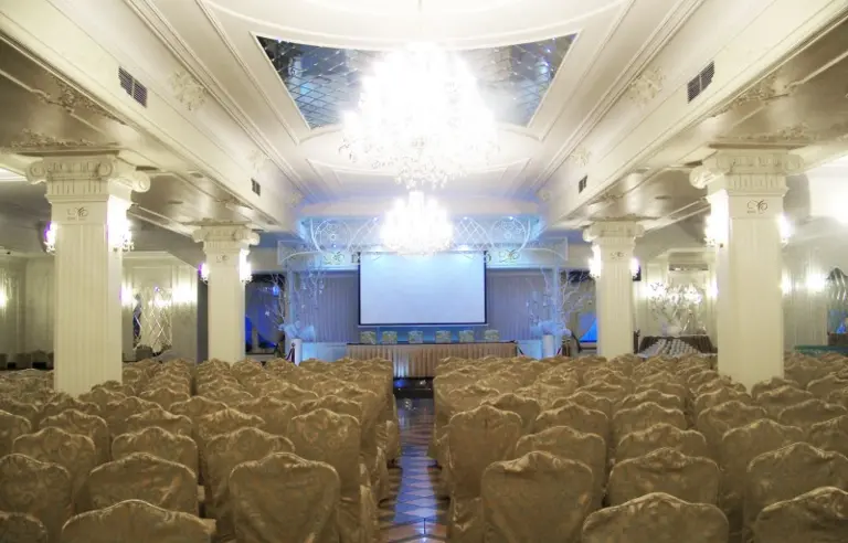 Dwór Czarneckiego Wellness & Spa - photo 1