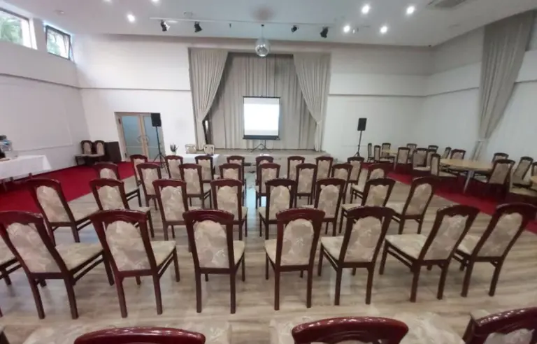 Park Hotel Świdnica - zdjęcie 1