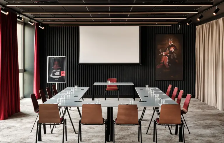 Radisson RED Hotel & Radisson RED Apartments Kraków - photo 1