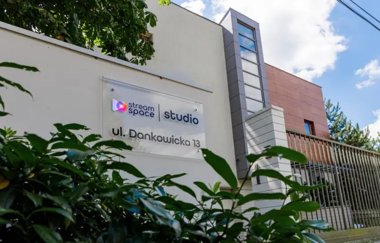 Stream Space Warszawa