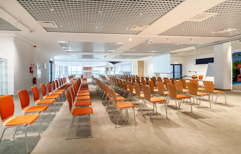 Antresola ustawienie kinowe