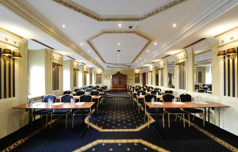 Hotel Diament Arsenal Palace Katowice Chorzów - photo 1