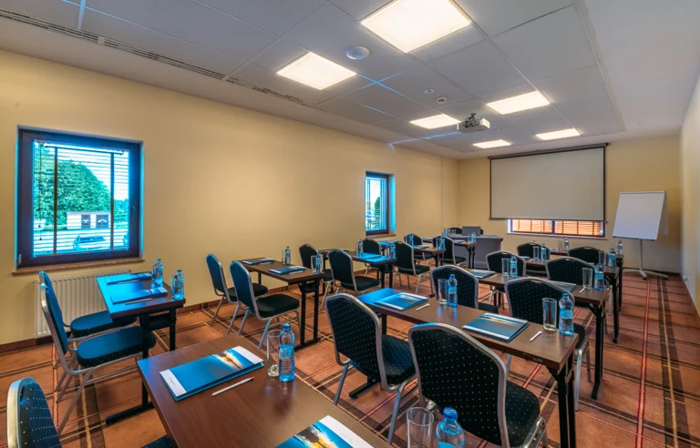 Mikołajki Resort Spa sala konferencyjna