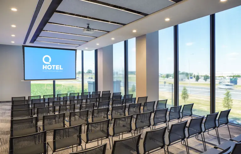 Q Hotel Plus Wrocław Bielany - photo 1
