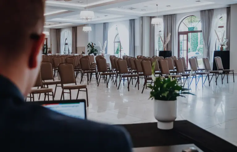 Centrum Konferencyjno-Bankietowe Dwór Dwikozy - zdjęcie 1