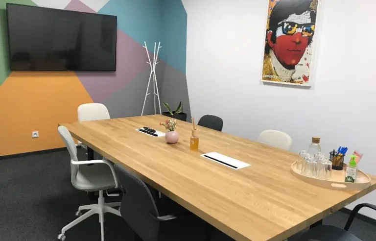 New Work - Wola Retro - zdjęcie 1