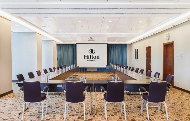 Hilton Warsaw City (dawniej Hilton Warsaw Hotel & Convention Centre) - zdjęcie 1