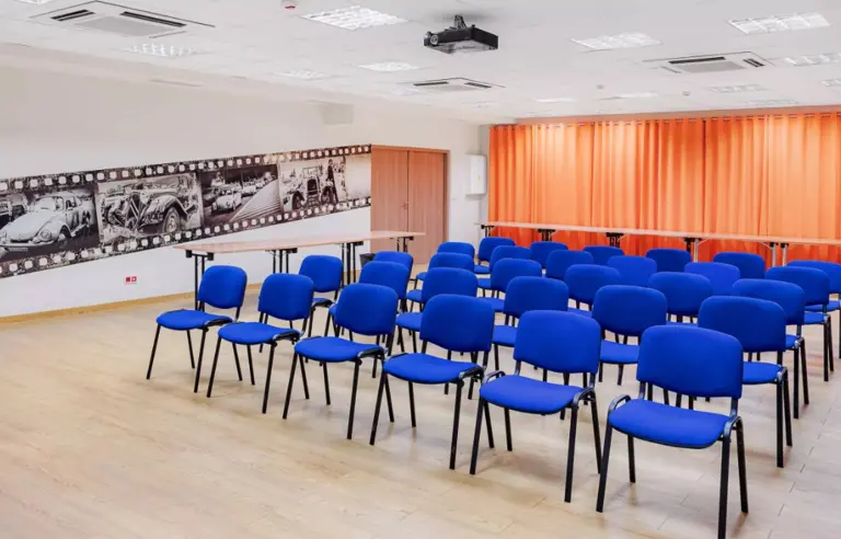 Centrum Sztuki w Oławie sala konferencyjna