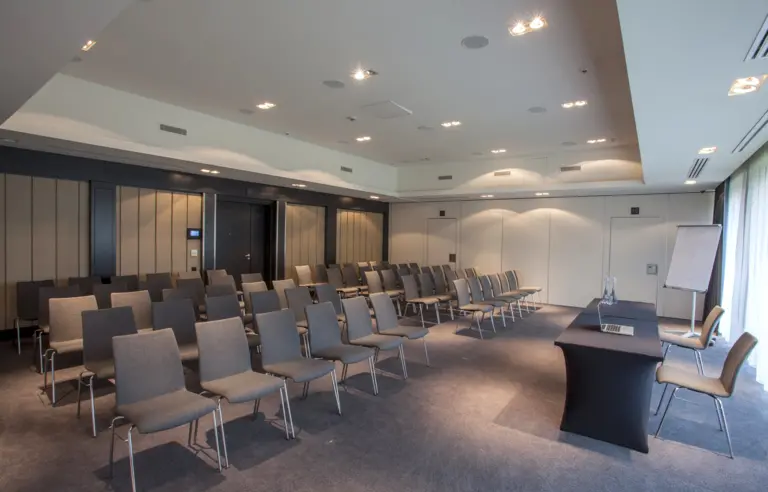 Ilonn Hotel - photo 1