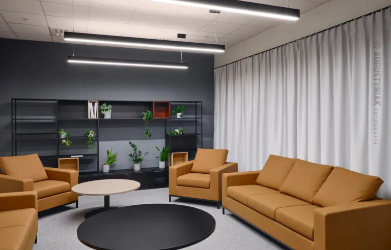 Hi Piotrkowska Łódź - zdjęcie 1