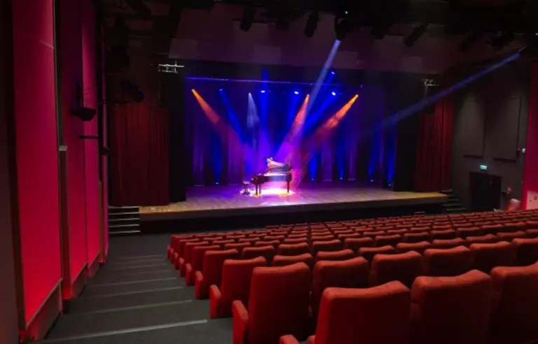 Centrum Kultury i Filmu im. Billy’ego Wildera Sucha Beskidzka sala konferencyjna