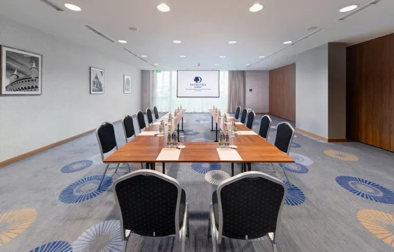 DoubleTree by Hilton Krakow Hotel & Convention Center - photo 1