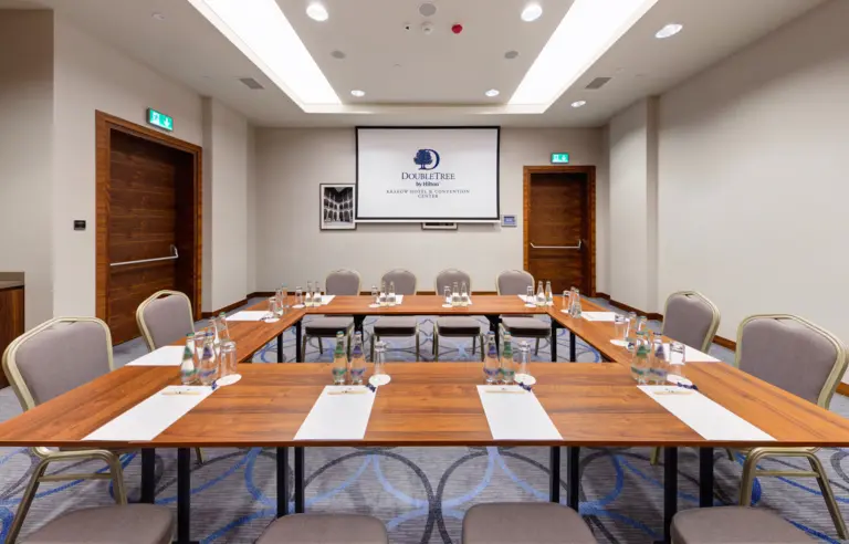 DoubleTree by Hilton Krakow Hotel & Convention Center - photo 1