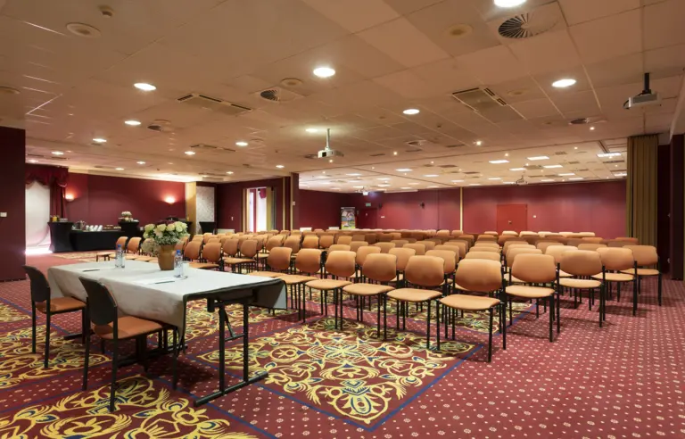 Hotel Żubrówka Białowieża - photo 1