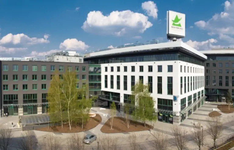 Brain Embassy Al. Jerozolimskie - zdjęcie 1