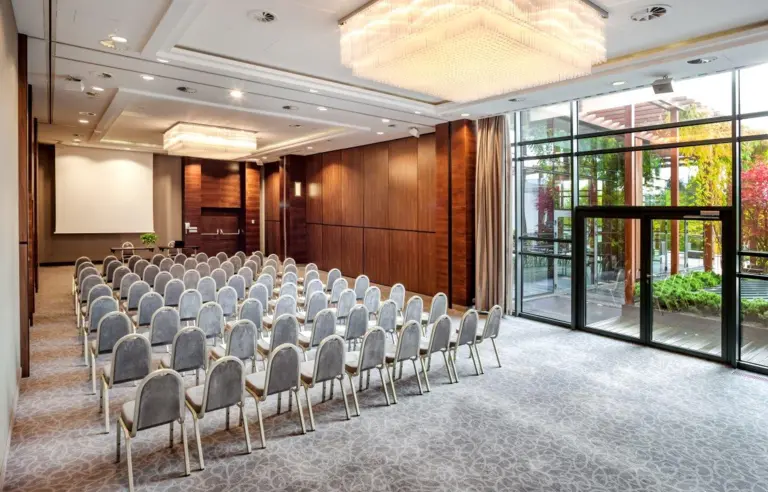 Hotel Warszawianka Centrum Kongresowe - photo 1