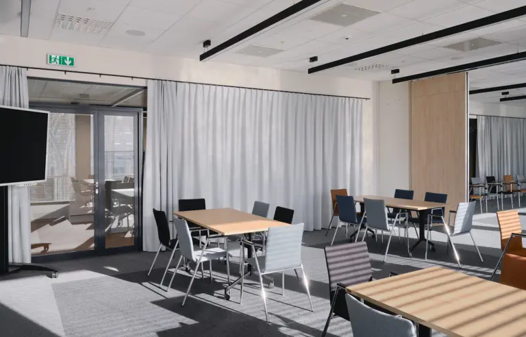 Hi Piotrkowska Łódź - zdjęcie 1