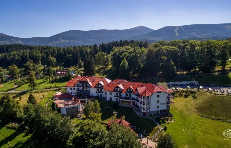 Dziki Potok Konferencje Grill & Prestige SPA Karpacz budynek