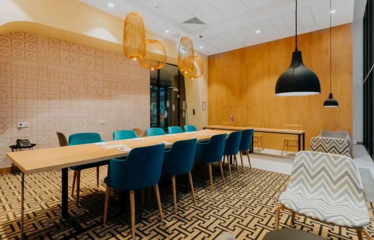 Board Room Hampton by Hilton Warsaw Reduta