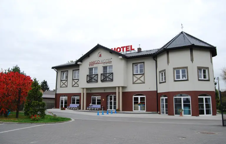 Hotel Amigo - photo 1