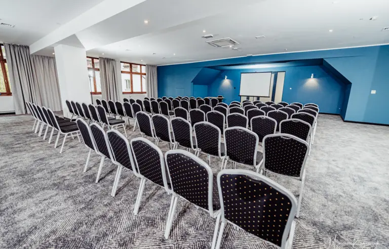 Kyriad Karkonosze Wojcieszyce sala konferencyjna Śnieżka