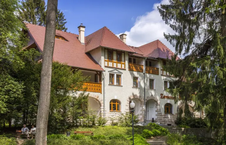 Willa Zameczek Polanica Zdrój - photo 1