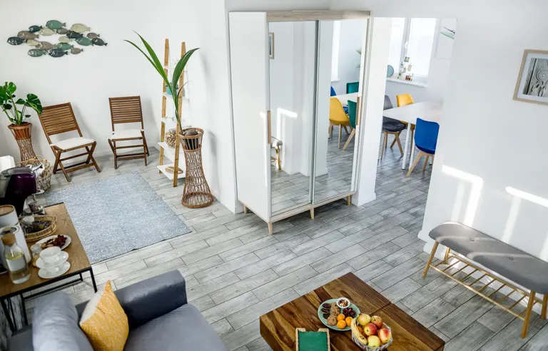 Żolihouse - OBIEKT ZAMKNIĘTY - zdjęcie 1