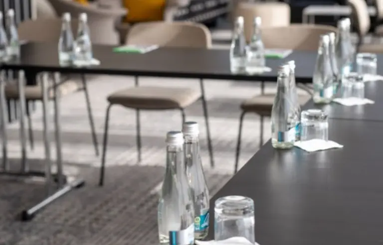 ibis Styles Warszawa Airport - zdjęcie 1