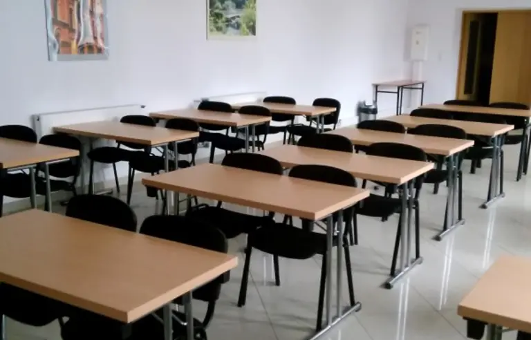Lloyd Woodley English Language Centre - zdjęcie 1