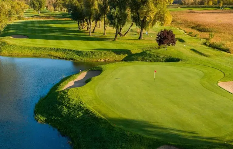 First Warsaw Golf & Country Club - zdjęcie 1